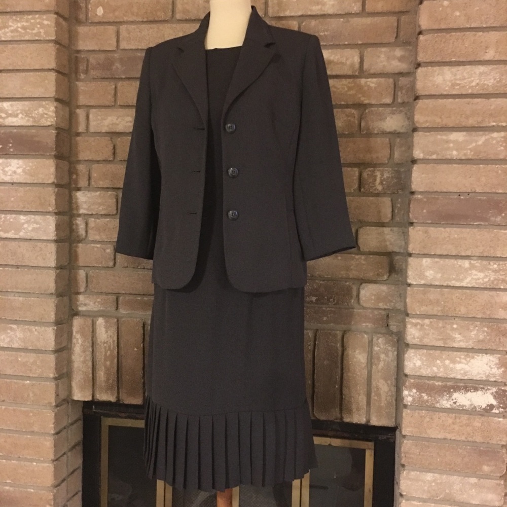 Dark Gray Two Piece Dress Suit